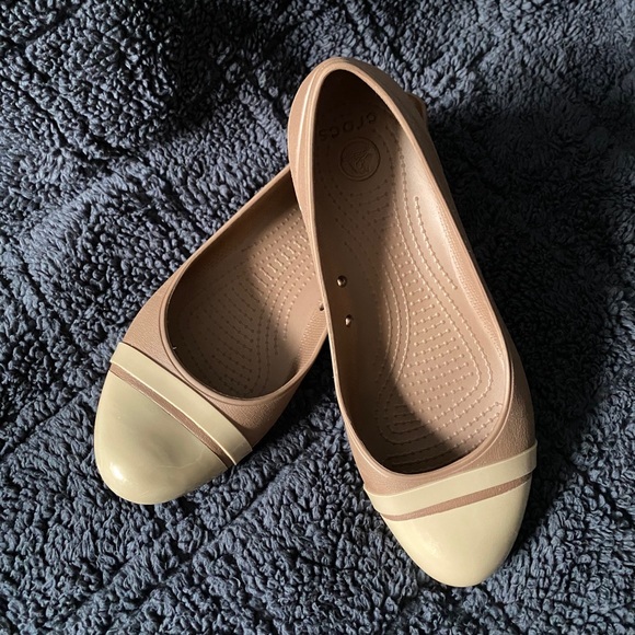 CROCS Shoes - Crocs Women’s Flat